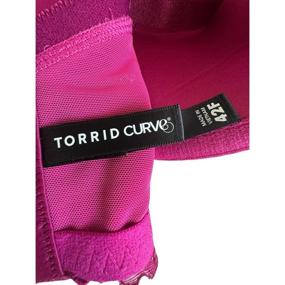 TORRID Curves Deep Pink Lace Bra Size 42 F Deadstock Padded - Picture 9 of 12